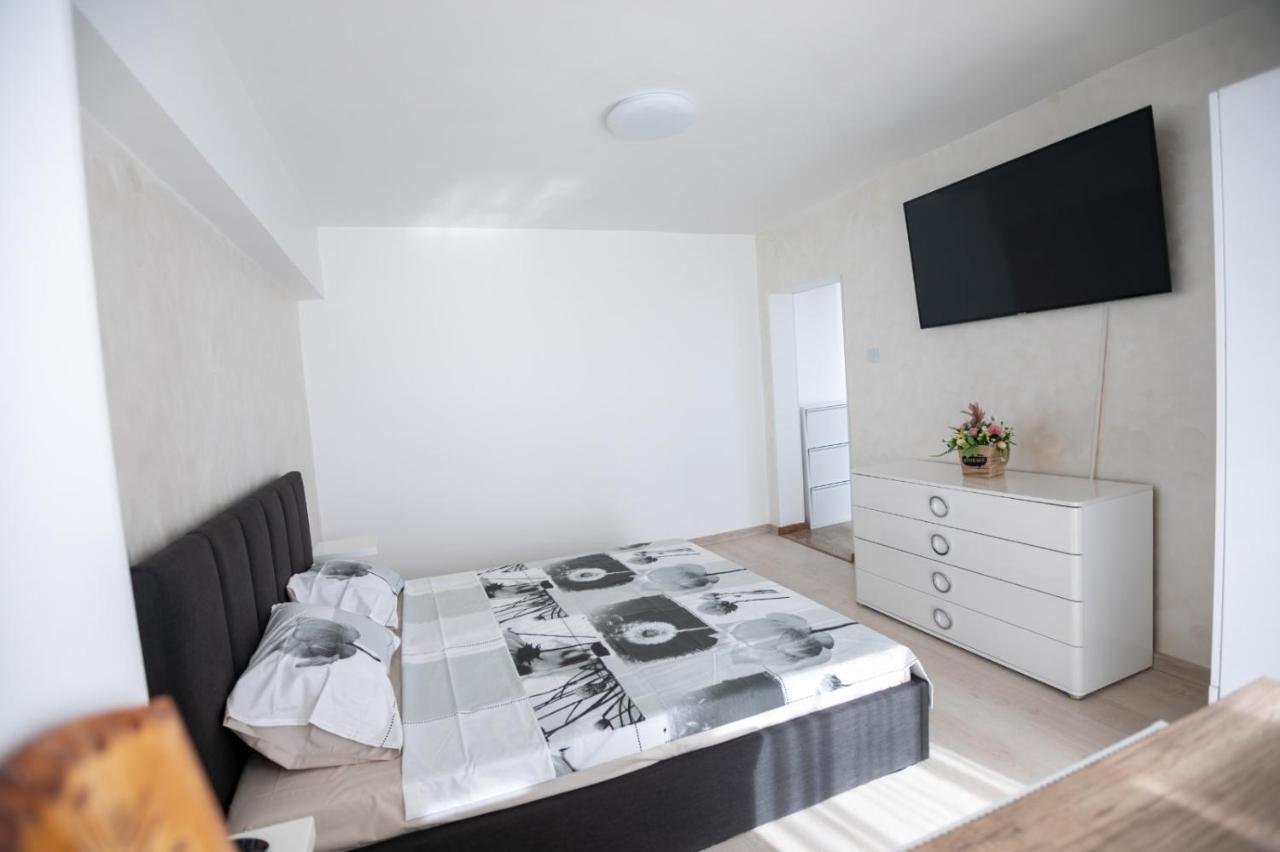 Apartament Central Târgu Jiu Exteriér fotografie